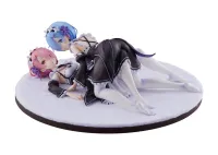 FuRyu Re:ZERO -Starting Life in Another World- Ram ＆ Rem 1/7 Scale Figure set - Re:ZERO -Starting Life in Another World- - photo 2