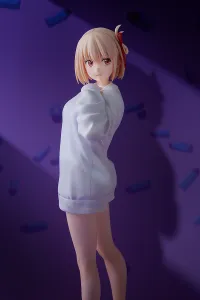 Phat! Company Chisato Nishikigi: Oversized Sweatshirt Ver. - Lycoris Recoil - photo 10