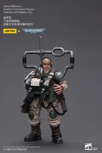 JOYTOY Astra Militarum Cadian Command Squad Veteran with Master Vox - Warhammer 40K - photo 3