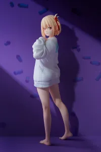 Phat! Company Chisato Nishikigi: Oversized Sweatshirt Ver. - Lycoris Recoil - photo 8