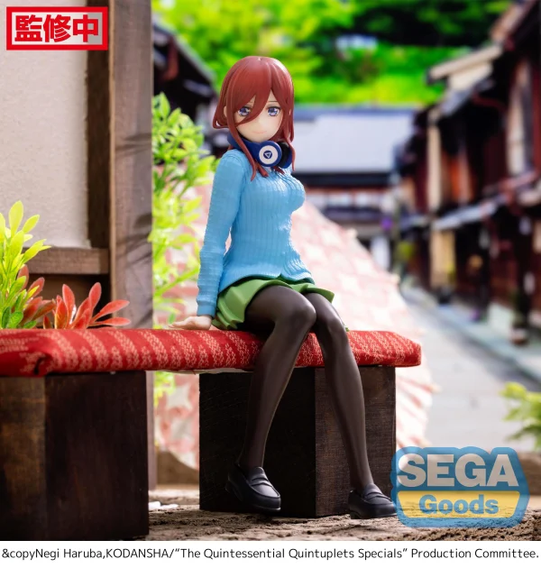 "The Quintessential Quintuplets Specials" PM Perching Figure "Miku Nakano"