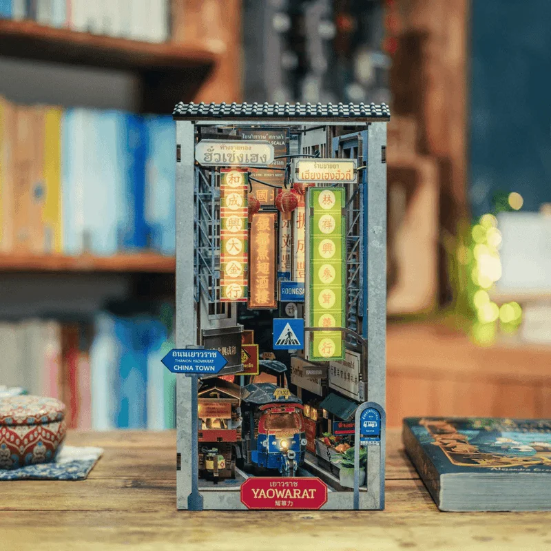 Bangkok Yaowarat Book Nook Kit