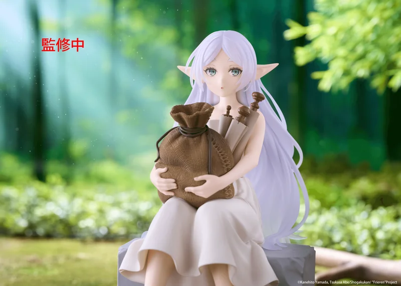 TAITO Frieren: Beyond Journey's End Desktop Cute Figure - Frieren (In training Ver.) - Frieren: Beyond Journey's End