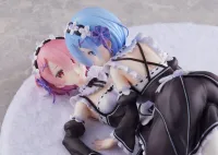 FuRyu Re:ZERO -Starting Life in Another World- Ram ＆ Rem 1/7 Scale Figure set - Re:ZERO -Starting Life in Another World- - photo 9