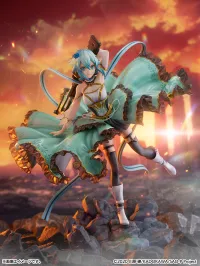 Sinon -Crystal Dress Ver.-1/7 Scale Figure