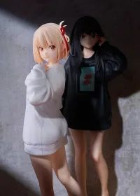 Phat! Company Chisato Nishikigi: Oversized Sweatshirt Ver. - Lycoris Recoil - photo 14