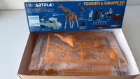 KAIYODO [KAIYODO] [UNPAINTED] ARTPLA tourists and giraffe set - Scale Kits - photo 9