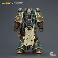 JOYTOY Sons of Horus Maloghurst the Twisted, the Warmaster's Equerry with Legion Standard and Banestrike Bolter - Warhammer 40K - photo 2
